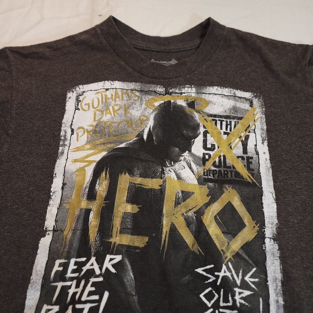 DC Batman VS Superman Casual Graphic Short Sleeve T-Shirt Youth Boys Size M Gray